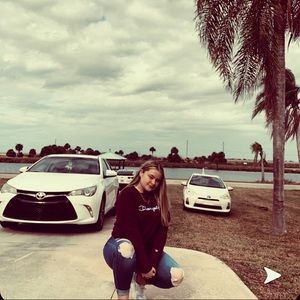 Meet your Posher, Olivia